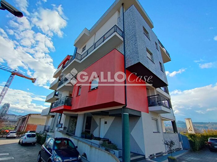 Appartamento trilocale in vendita in Via Firenze Loc SantAgostino Rende, Rende