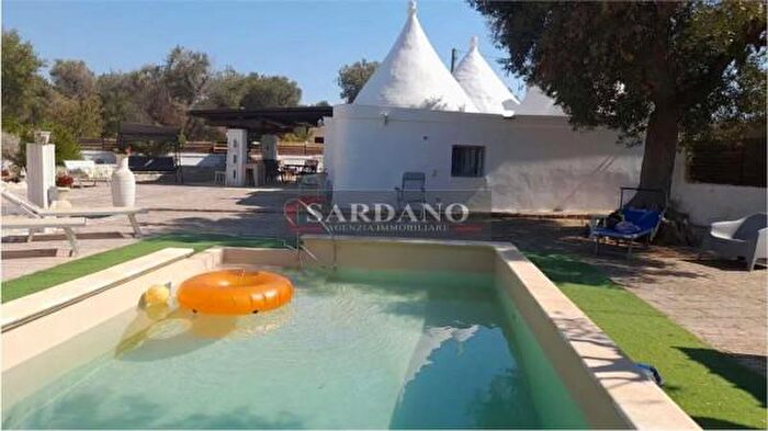 Casa quadrilocale in vendita in Ostuni