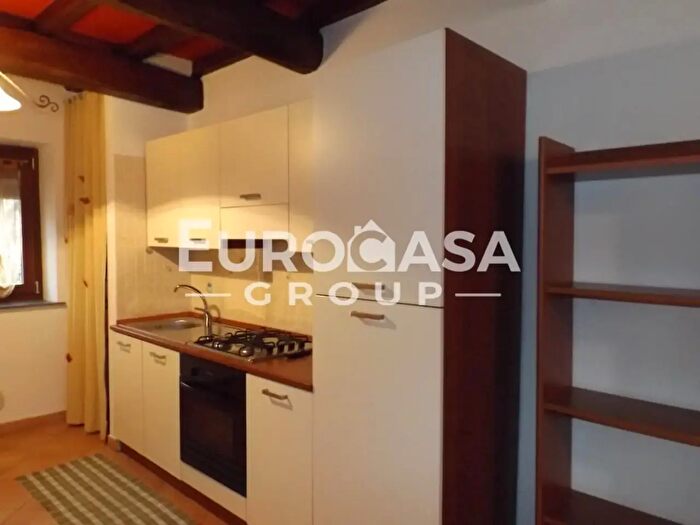 Appartamento bilocale in affitto in I Santa Maria del Giudice, Lucca