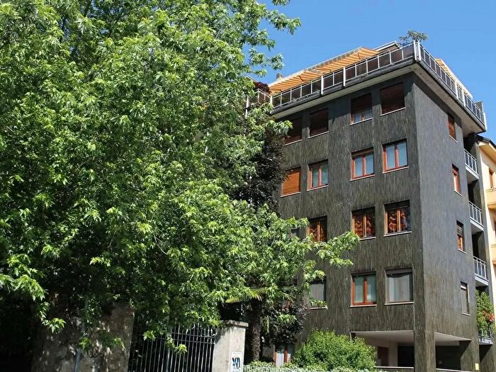 Appartamento trilocale in affitto in Novara