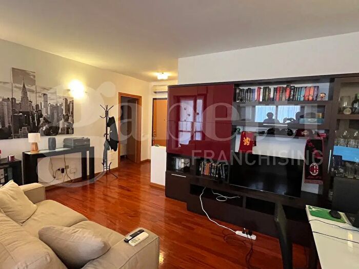 Appartamento bilocale in vendita in Via Francesco Gonin, Milano