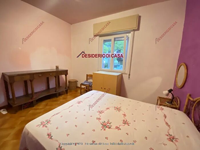 Casa con 6 locali in vendita in Trabia