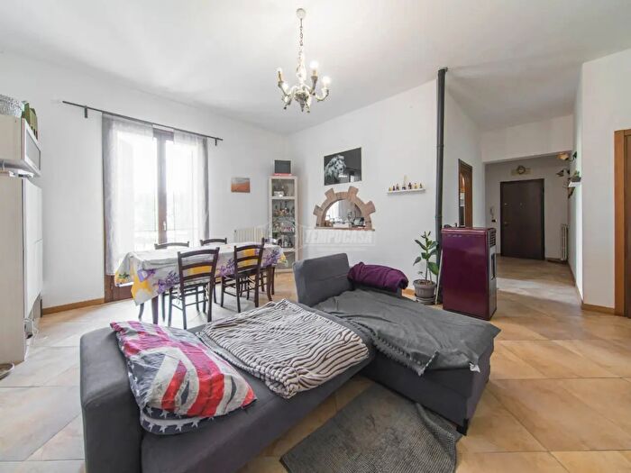Appartamento trilocale in vendita in Via Pieve di Trebbio, Guiglia