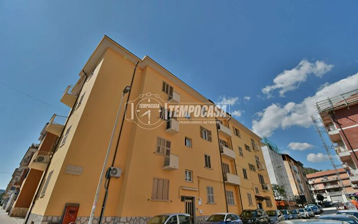 Appartamento trilocale in vendita in Via Gioacchino Rossini, Ascoli Piceno