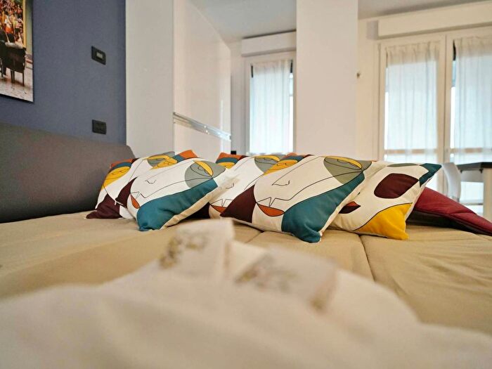 Appartamento monolocale in affitto in Via Giuseppe Candiani, Bovisa, Milano