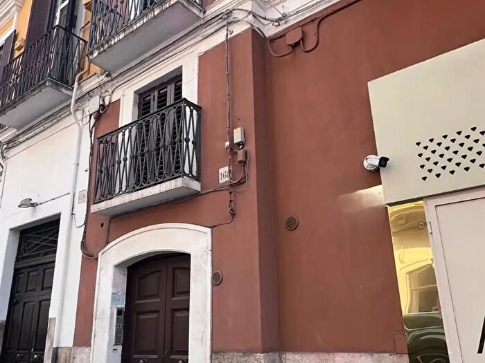 Appartamento trilocale in vendita in Via Dante Alighieri, Bari