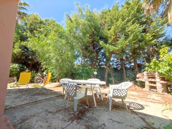 Appartamento quadrilocale in vendita in Via Prestipaolo, Furnari