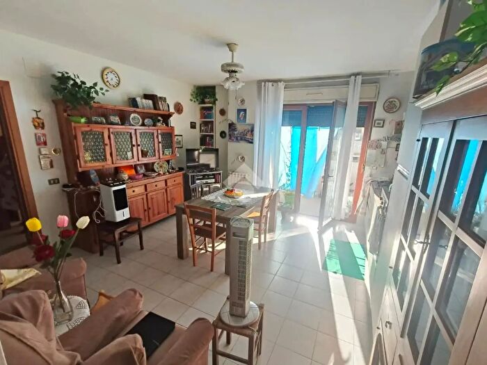 Appartamento trilocale in vendita in Via Catanelli, Perugia