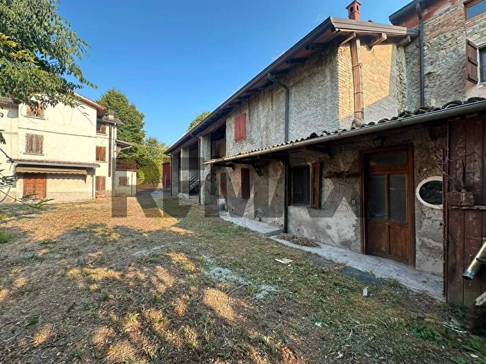 Casa con 9 locali in vendita in Marconi, Quattro Castella