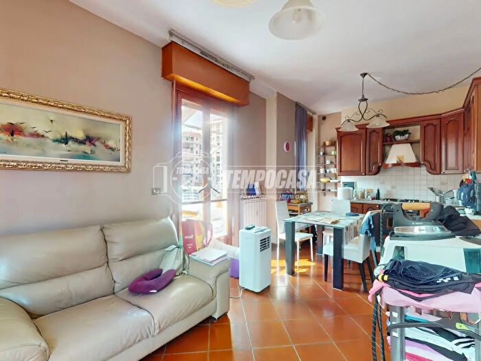 Appartamento trilocale in vendita in Corso Siracusa, Torino