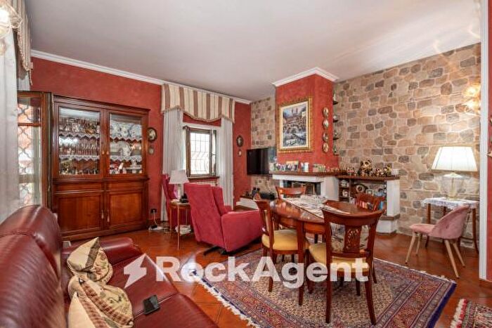 Casa quadrilocale in vendita in Via Aristide Faccioli, Roma