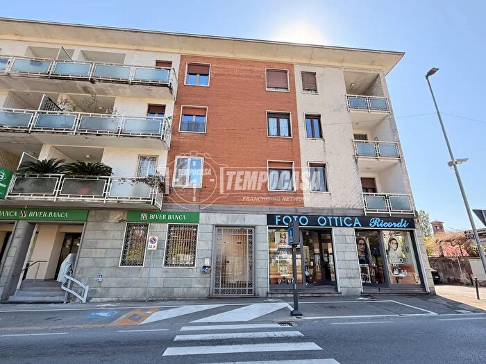 Appartamento con 5 locali in vendita in Via Milano, Vigliano Biellese