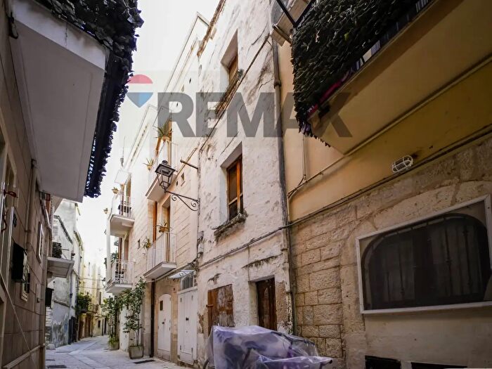 Appartamento trilocale in vendita in Via Vergini, Modugno