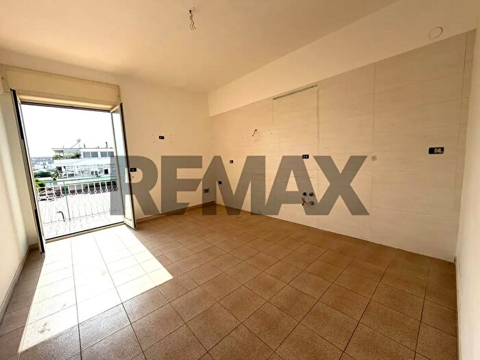 Appartamento quadrilocale in vendita in Casoria