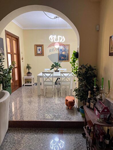 Casa con 6 locali in vendita in Contrada Castello, Patrica