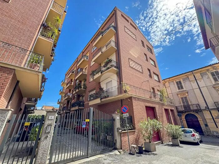 Appartamento quadrilocale in vendita in Piazza Martiri Pennesi, Teramo