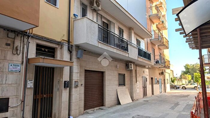Appartamento trilocale in vendita in Via Conversa, Margherita Di Savoia
