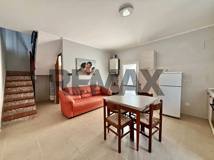 Casa trilocale in vendita in Via Ugo Pelò, Castelvetro Piacentino