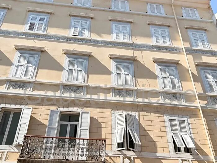 Appartamento quadrilocale in vendita in Via del Lazzaretto Vecchio, Trieste