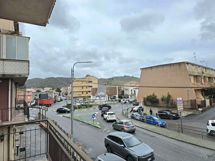 Appartamento con 5 locali in vendita in Via Emilia, Catanzaro