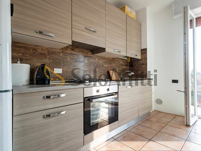 Appartamento trilocale in affitto in Rescaldina