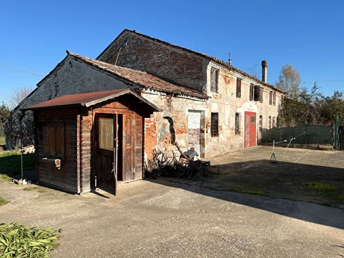 Casa quadrilocale in vendita in Via Are, Noventa Vicentina