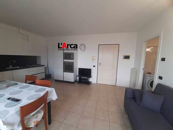 Appartamento bilocale in affitto in Via Stezzano, Azzano San Paolo