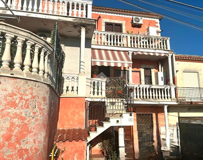 Appartamento trilocale in vendita in Via dei Mirabilis, Ardea