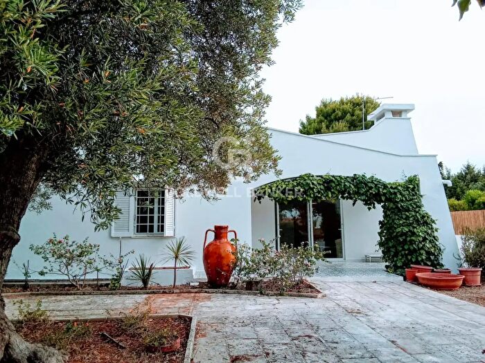 Casa trilocale in affitto in Contrada Rosamarina, Ostuni