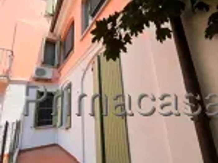 Appartamento bilocale in vendita in Vicolo dei Mille, Novellara