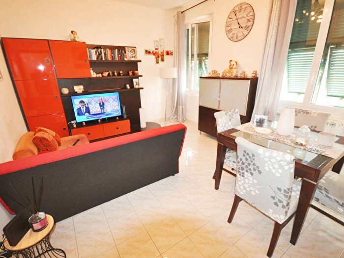 Appartamento trilocale in affitto in Rebocco La Chiappa, La Spezia