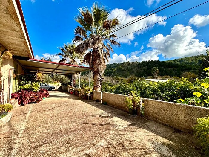 Casa con 6 locali in vendita in Contrada Monte Nord, Ragusa