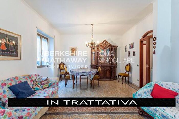 Appartamento quadrilocale in vendita in Via Giuseppe Mantellini, Roma