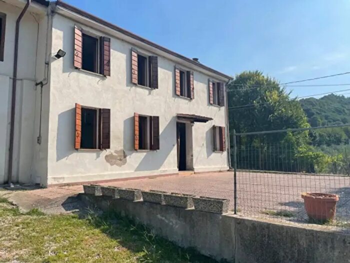 Casa con 5 locali in vendita in Via Regazzoni Alta, Montegrotto Terme