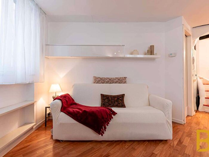 Appartamento bilocale in affitto in Via Lodovico Muratori, Porta Romana Medaglie dOro, Milano