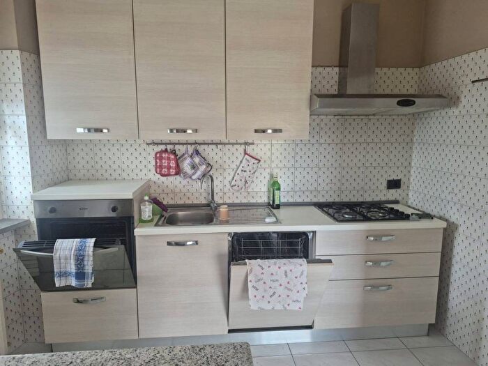 Appartamento con 5 locali in affitto in Via Tommaso Landolfi, Tribunale, Frosinone
