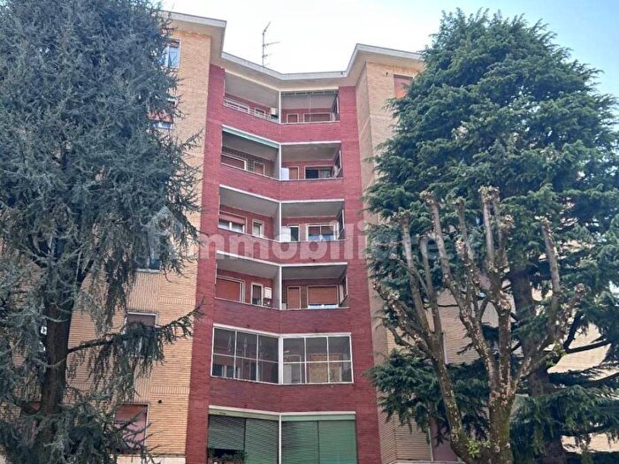 Appartamento trilocale in affitto in Via Ferdinando Lassalle, Chiesa Rossa, Milano