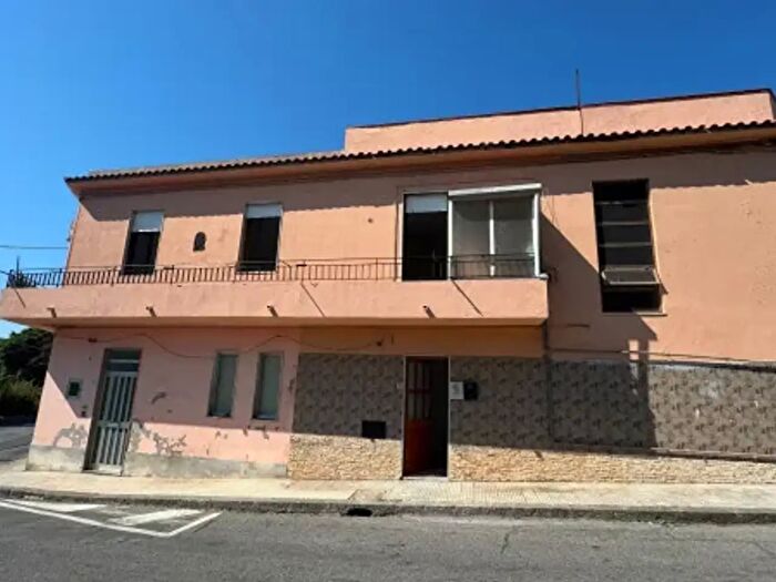 Casa quadrilocale in vendita in Via Caio Duilio, Venetico