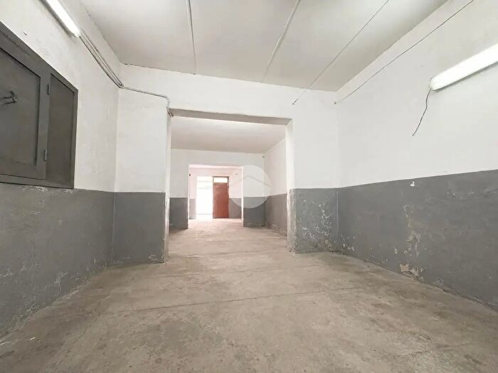Appartamento con 5 locali in vendita in Via Paolo Emiliani Giudici, Palermo