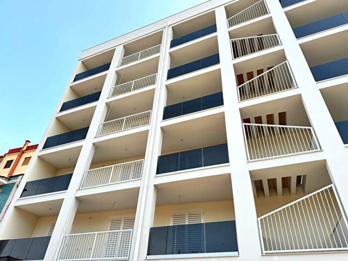 Appartamento trilocale in vendita in Napoli