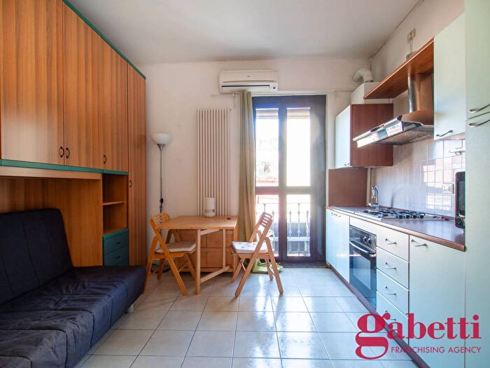 Appartamento monolocale in affitto in Via Lambro, Porta Venezia, Milano