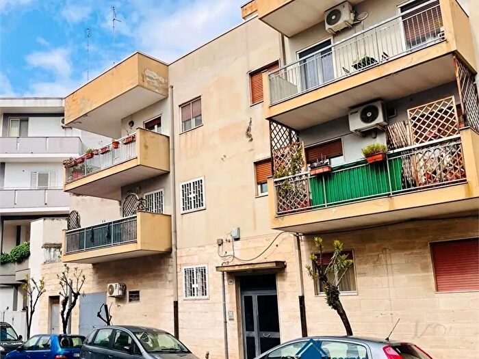 Appartamento trilocale in vendita in Triggiano