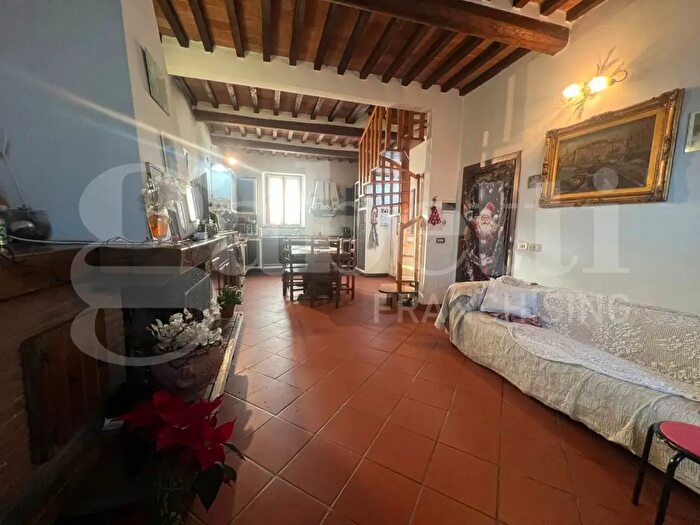 Appartamento in vendita in Via di San Martino, Collesalvetti