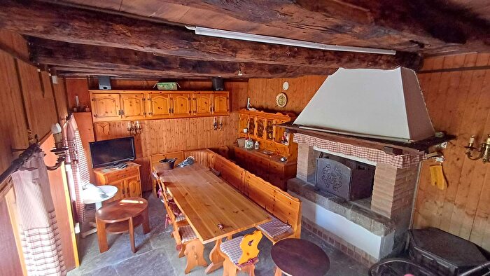 Casa con 5 locali in vendita in Via Ronche, Follina