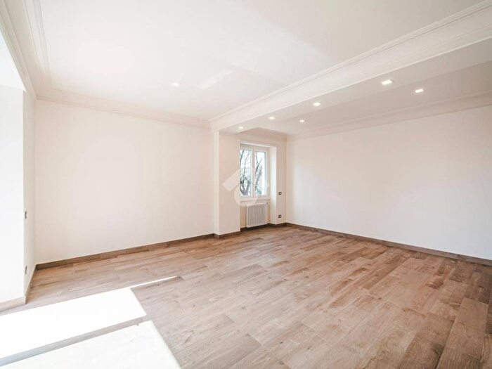 Appartamento trilocale in affitto in Via Raffaele Issel, Fleming, Roma