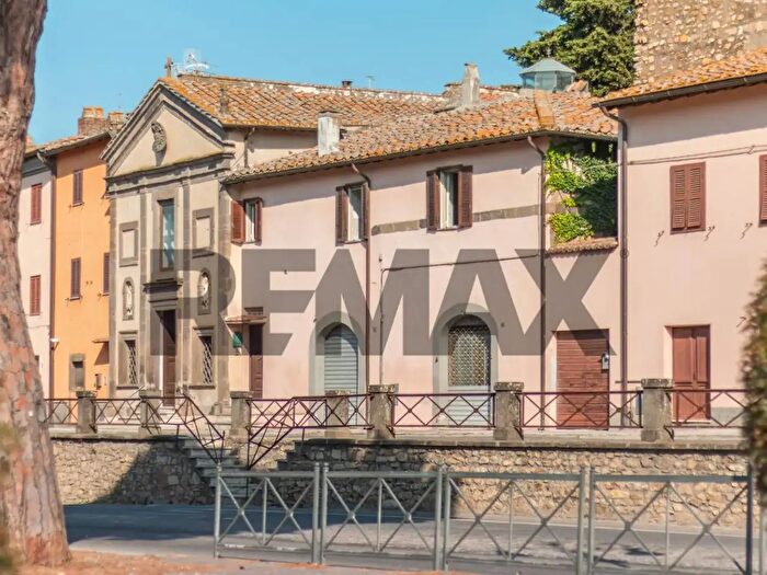 Appartamento con 5 locali in vendita in Corso Vittorio Emanuele, Monte Romano
