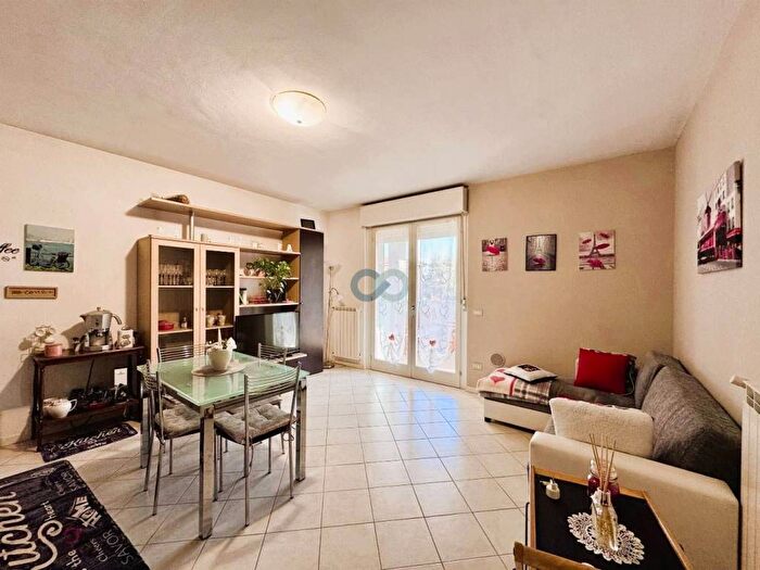 Appartamento bilocale in affitto in Via Irta, Desenzano Centro, Desenzano del Garda