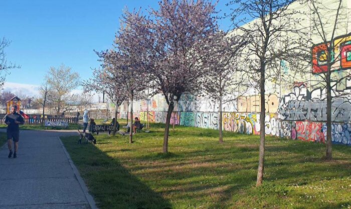 Appartamento trilocale in vendita in Via Aosta, Milano