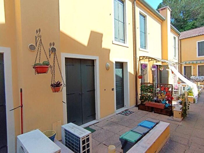 Appartamento bilocale in affitto in Via Angeli, Centro, Adria