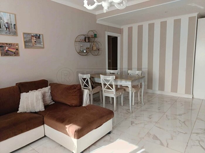 Appartamento trilocale in affitto in Via La Spezia, Ladispoli